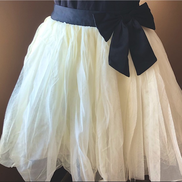Cream Tulle Skirt with black bow waist band - Picture 1 of 7